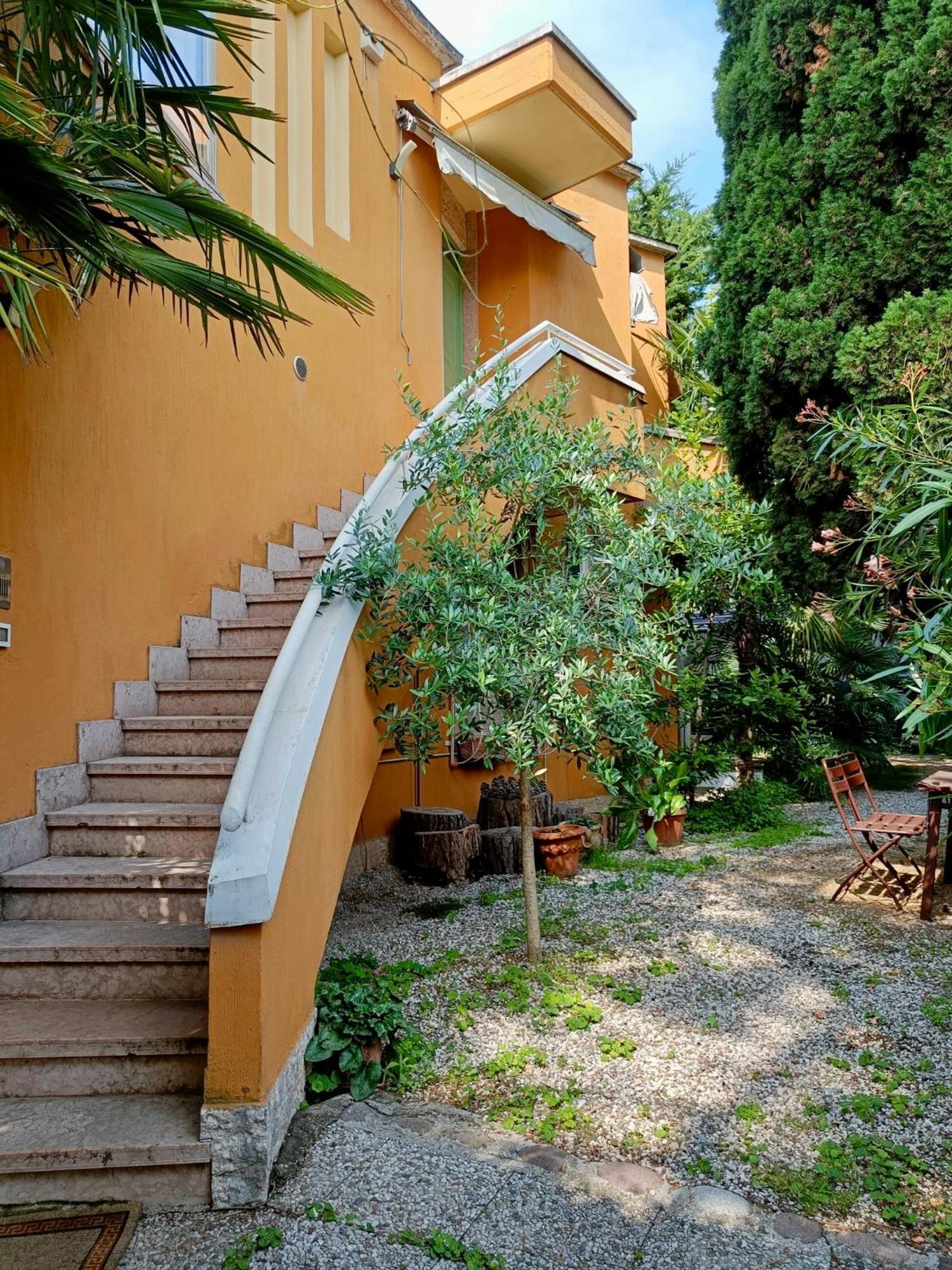 Вілла Casa Lucy Бардоліно Екстер'єр фото